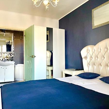 Ferienwohnung Apartament Cu 3 Dormitoare Jolie.M Galaţi Exterior foto