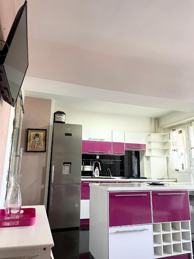Ferienwohnung Apartament Cu 3 Dormitoare Jolie.M Galaţi Exterior foto