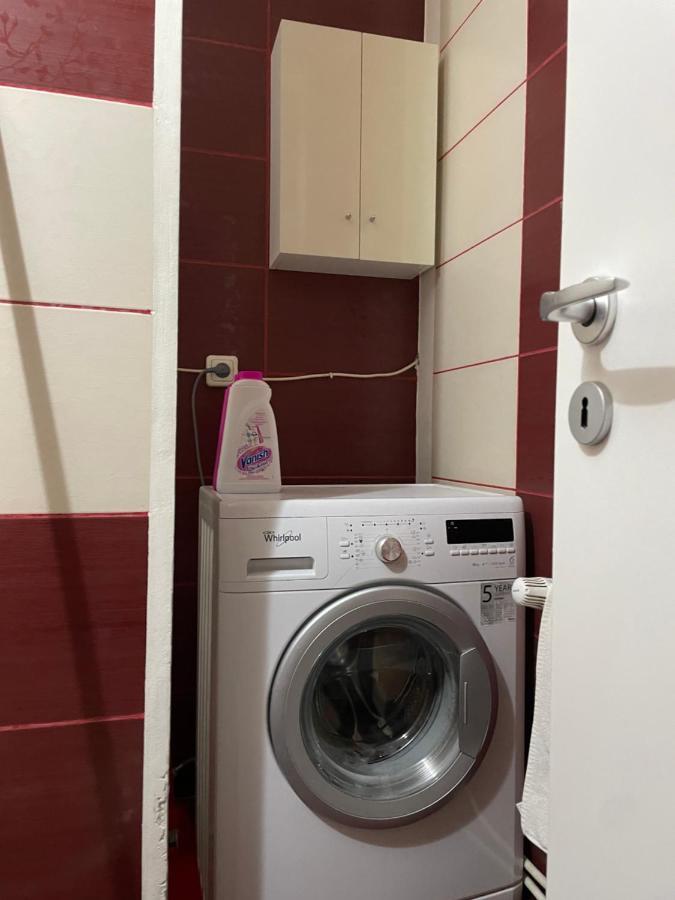 Ferienwohnung Apartament Cu 3 Dormitoare Jolie.M Galaţi Exterior foto
