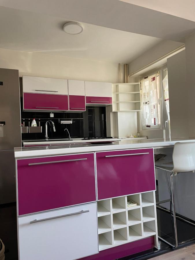 Ferienwohnung Apartament Cu 3 Dormitoare Jolie.M Galaţi Exterior foto