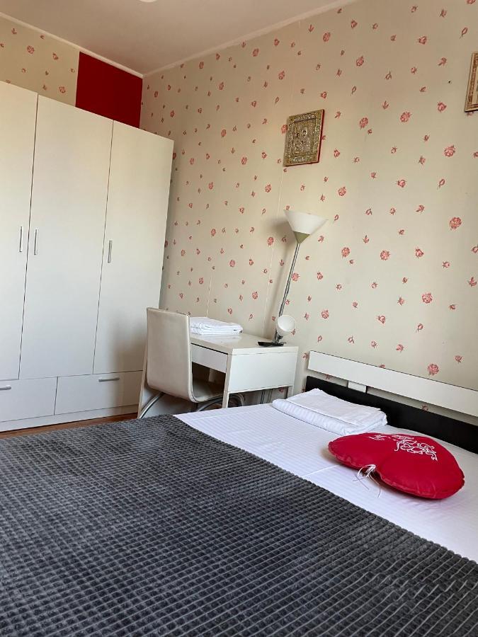 Ferienwohnung Apartament Cu 3 Dormitoare Jolie.M Galaţi Exterior foto